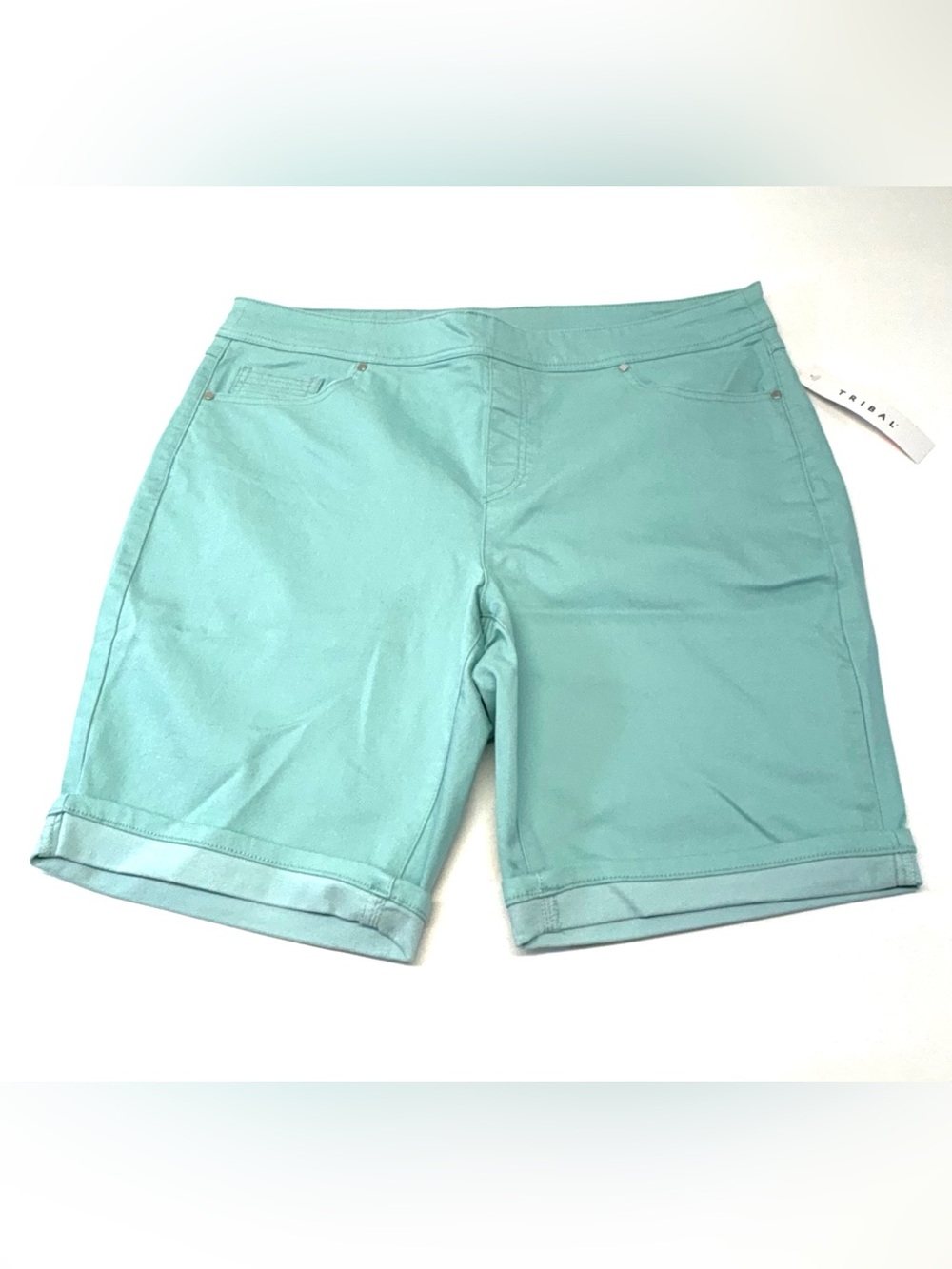 NWT Tribal Mint Green Pull-On Bermuda Shorts Stretch Cuffed - Size 18